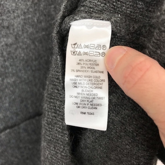 Tahari gray wool blend button 3/4 Sweater XS - Picture 7 of 7